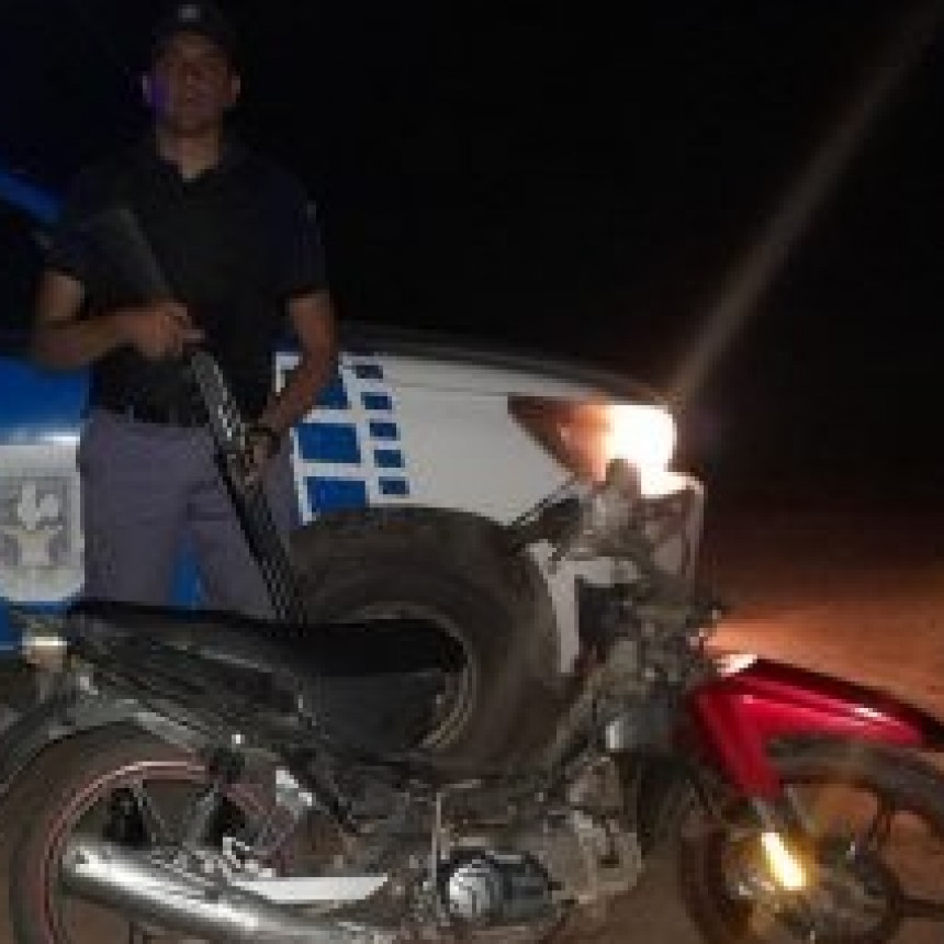 Recuperan moto sustraída a una docente en nuestra localidad.