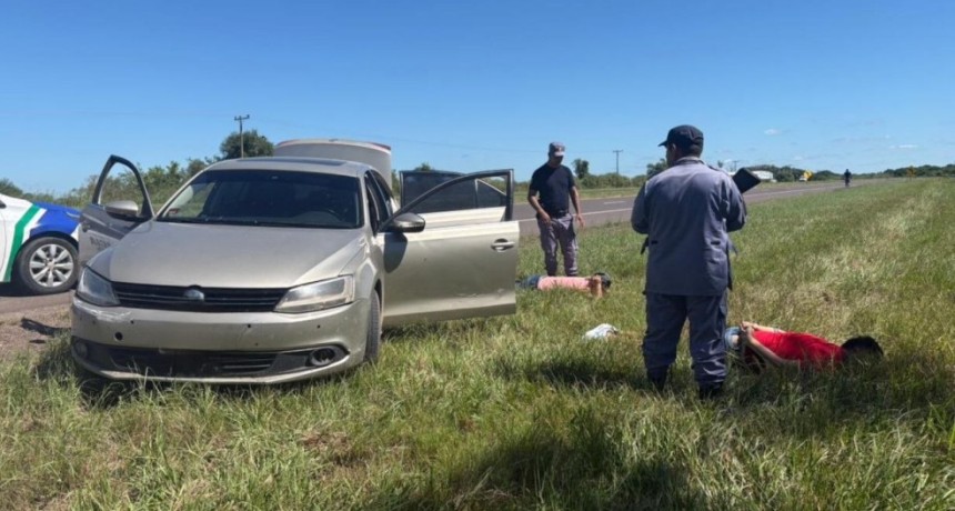 Makall&eacute;: Huyeron de un control, chocaron un patrullero y terminaron detenidos 