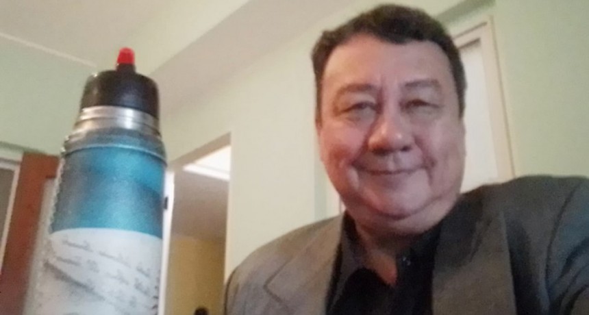 Un escritor de Makallé abre las puertas a nuevas historias