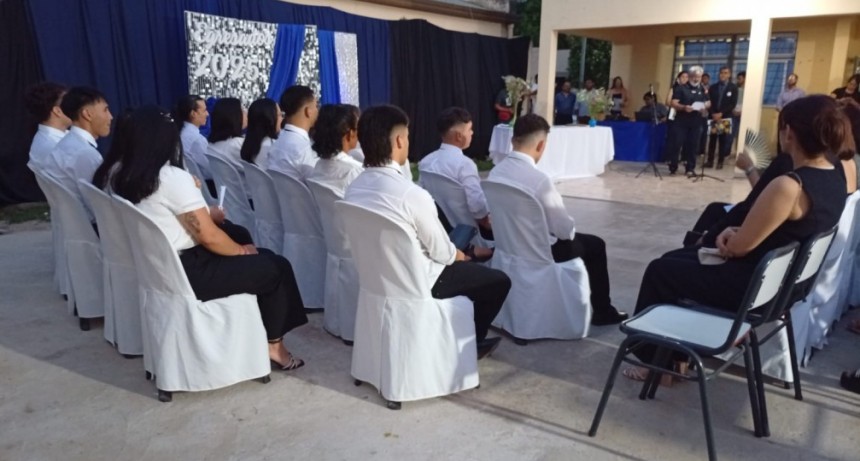 Emotivo acto de fin de curso en el Instituto de Educación Superior de Makallé